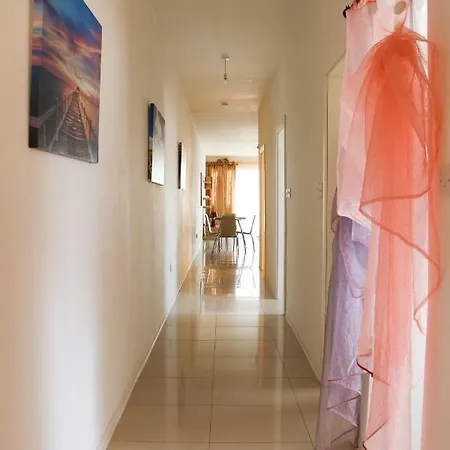 St.paul's Bay Three Bedroom With Country Views