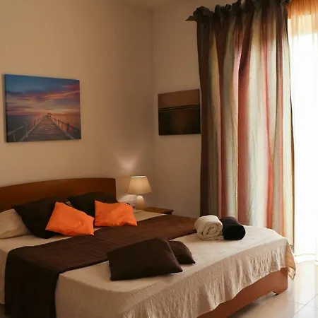 St.paul's Bay Three Bedroom With Country Views Apartman *